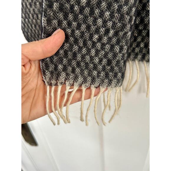 Vintage Lambswool Gray Checkered Scarf | 90s Style | Gifts for Him | Berman's - Picture 5 of 5